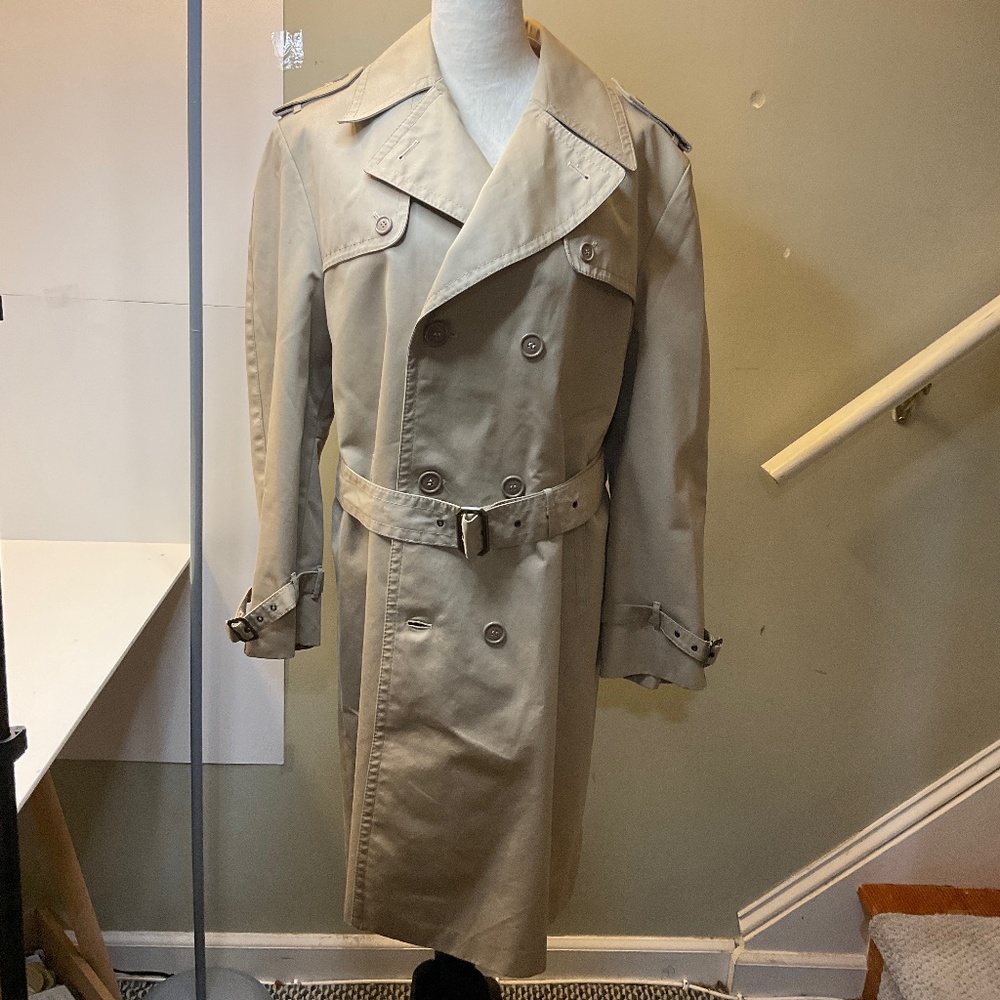 Utex corporation beige long jacket